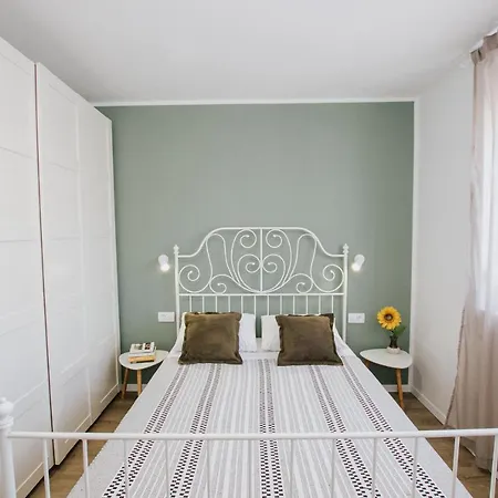Eva's Apartman *