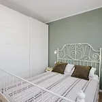 Eva's